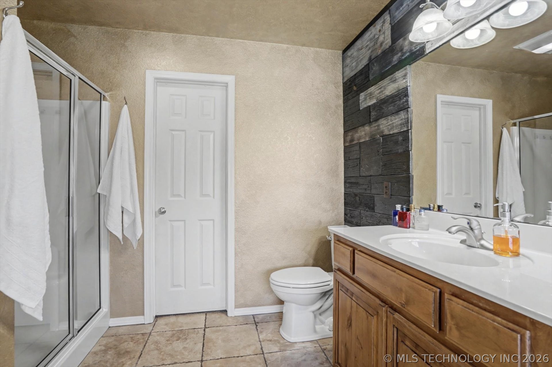 909 S Desert Palm Avenue Property Photo 18