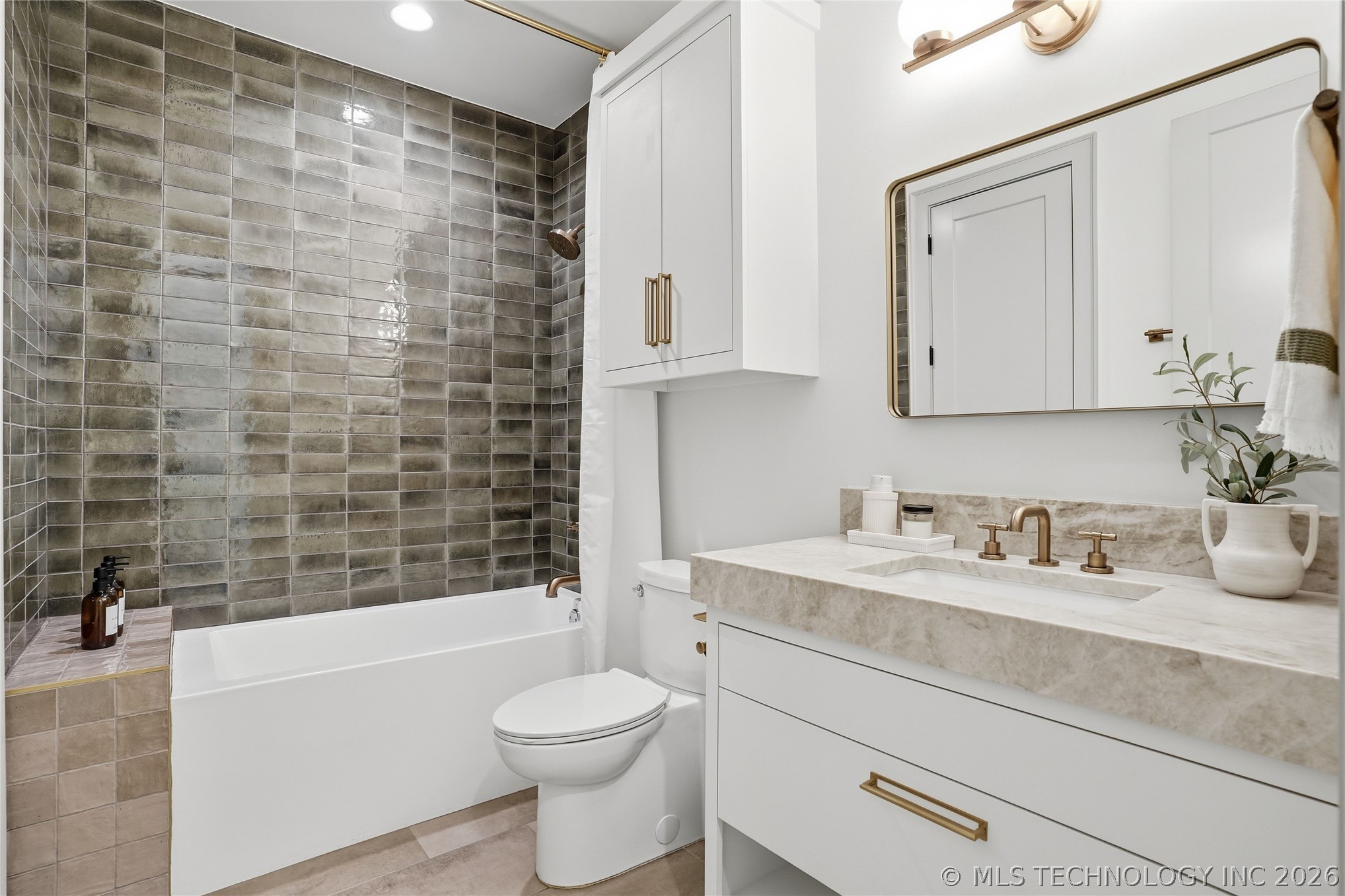 605 E Florence Street Property Photo 30