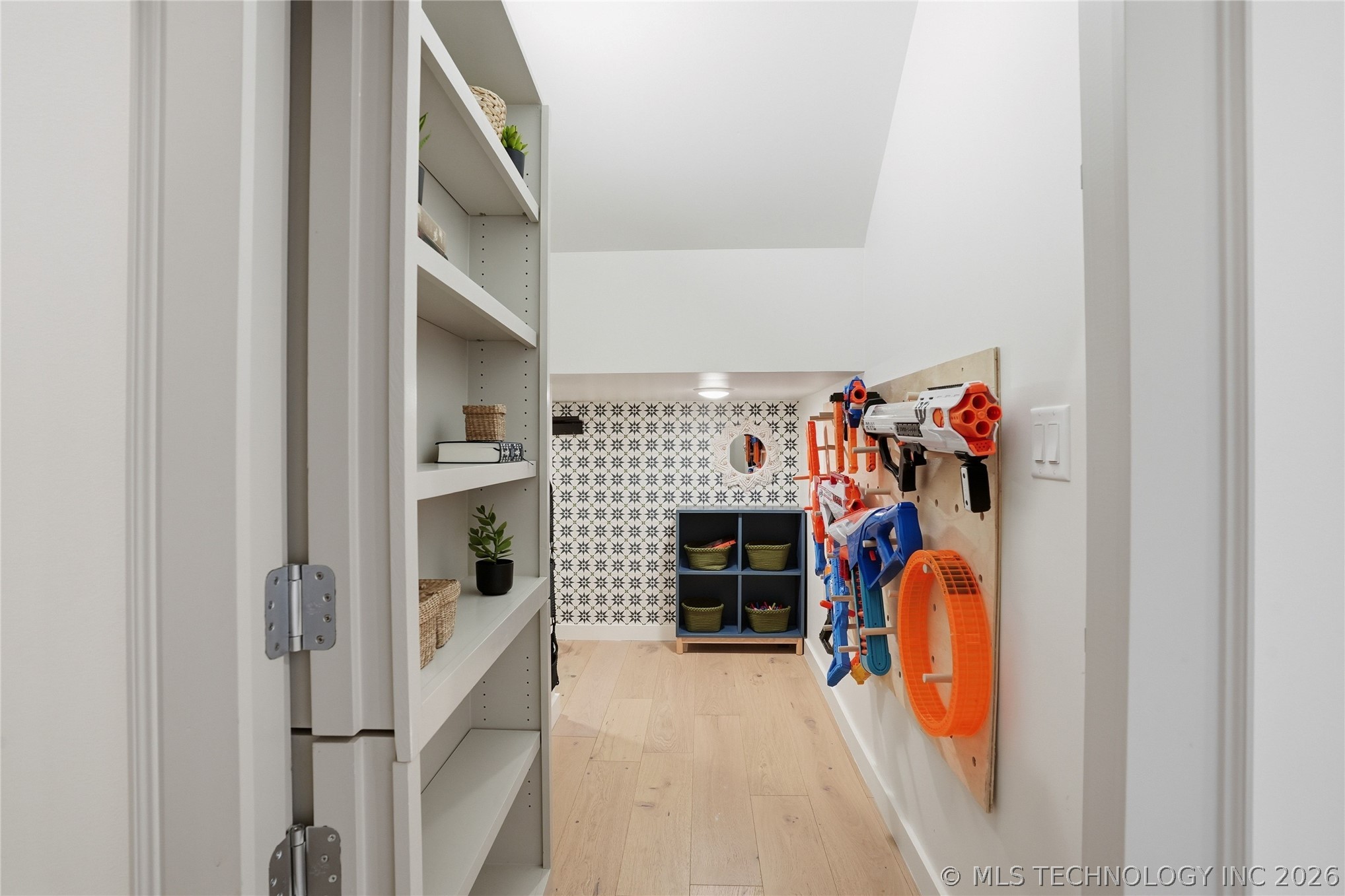 605 E Florence Street Property Photo 48