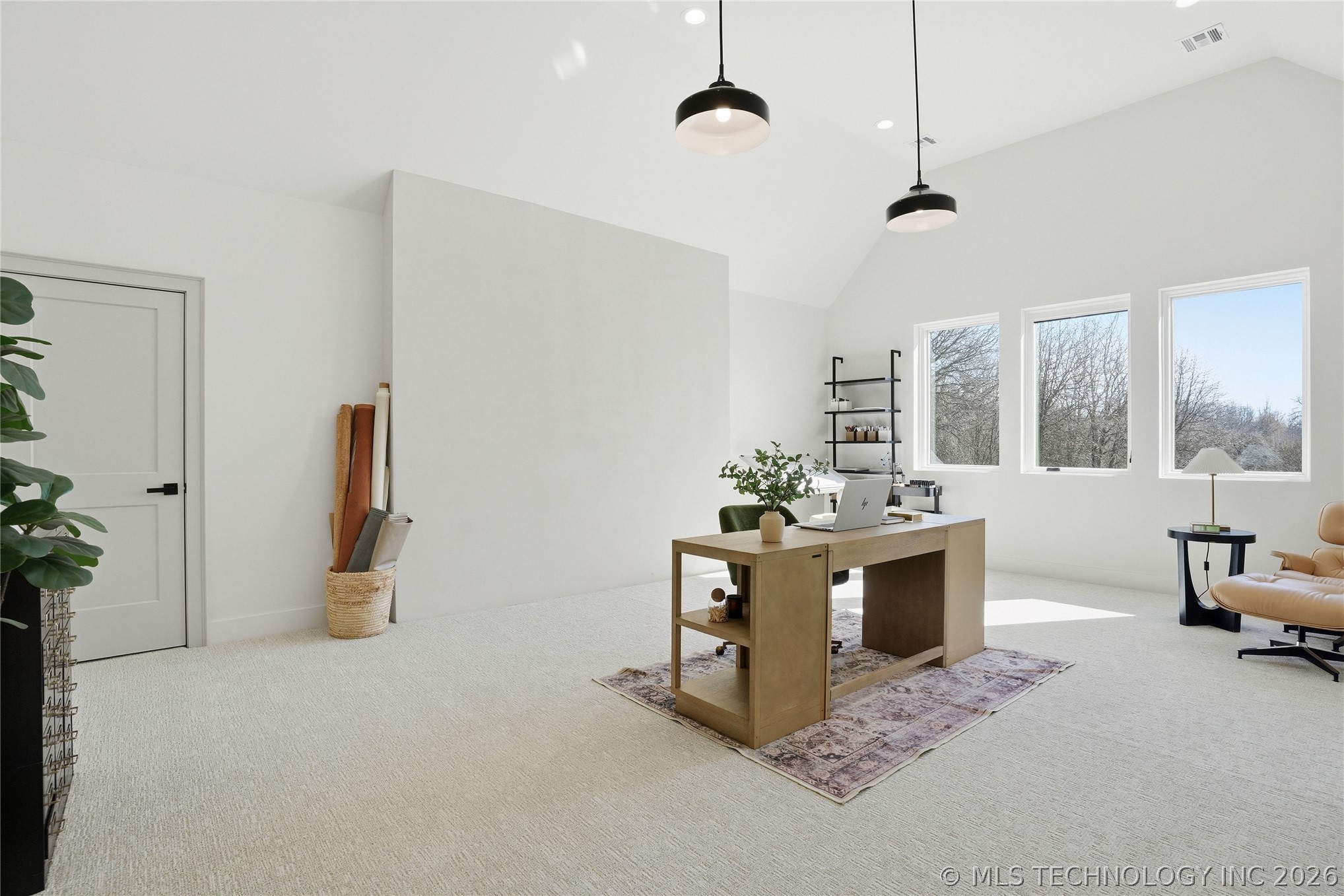 605 E Florence Street Property Photo 60