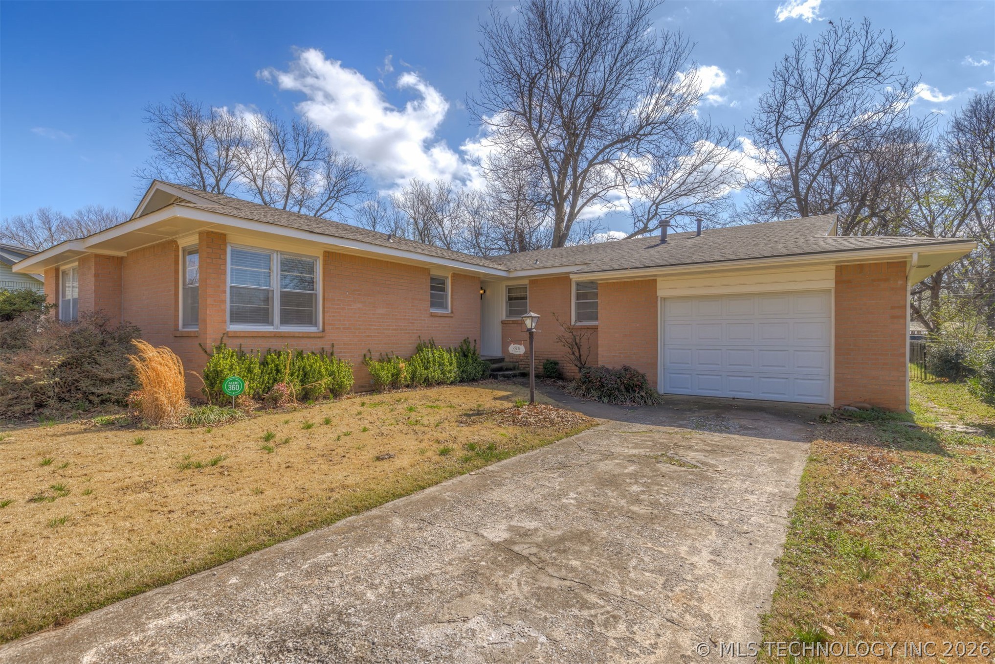 2608152 Property Photo 5