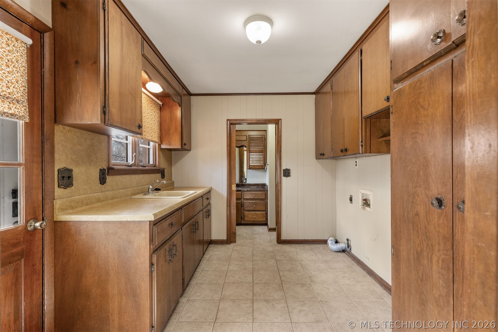 2608152 Property Photo 30