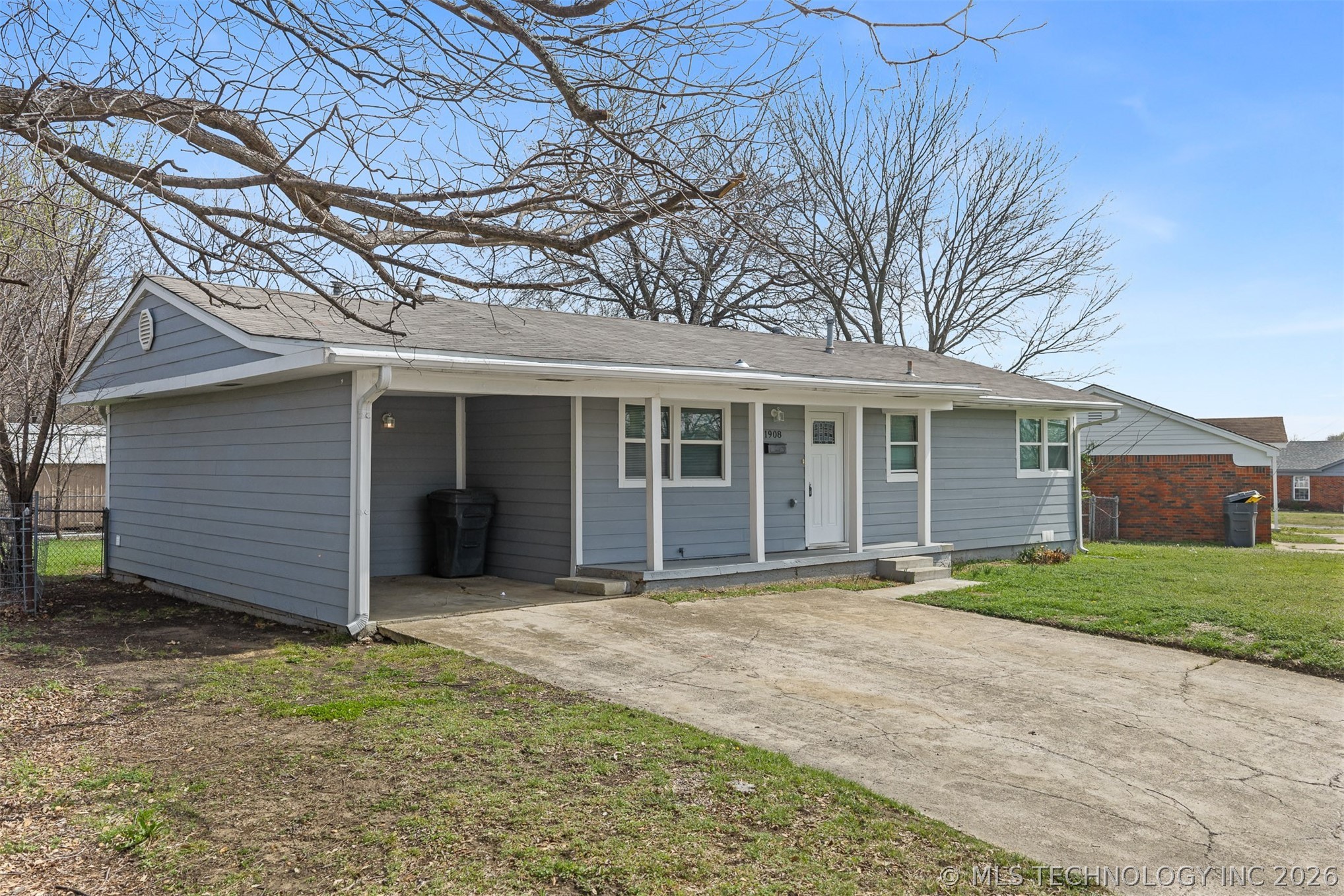 1908 Choctaw Avenue Property Photo 2