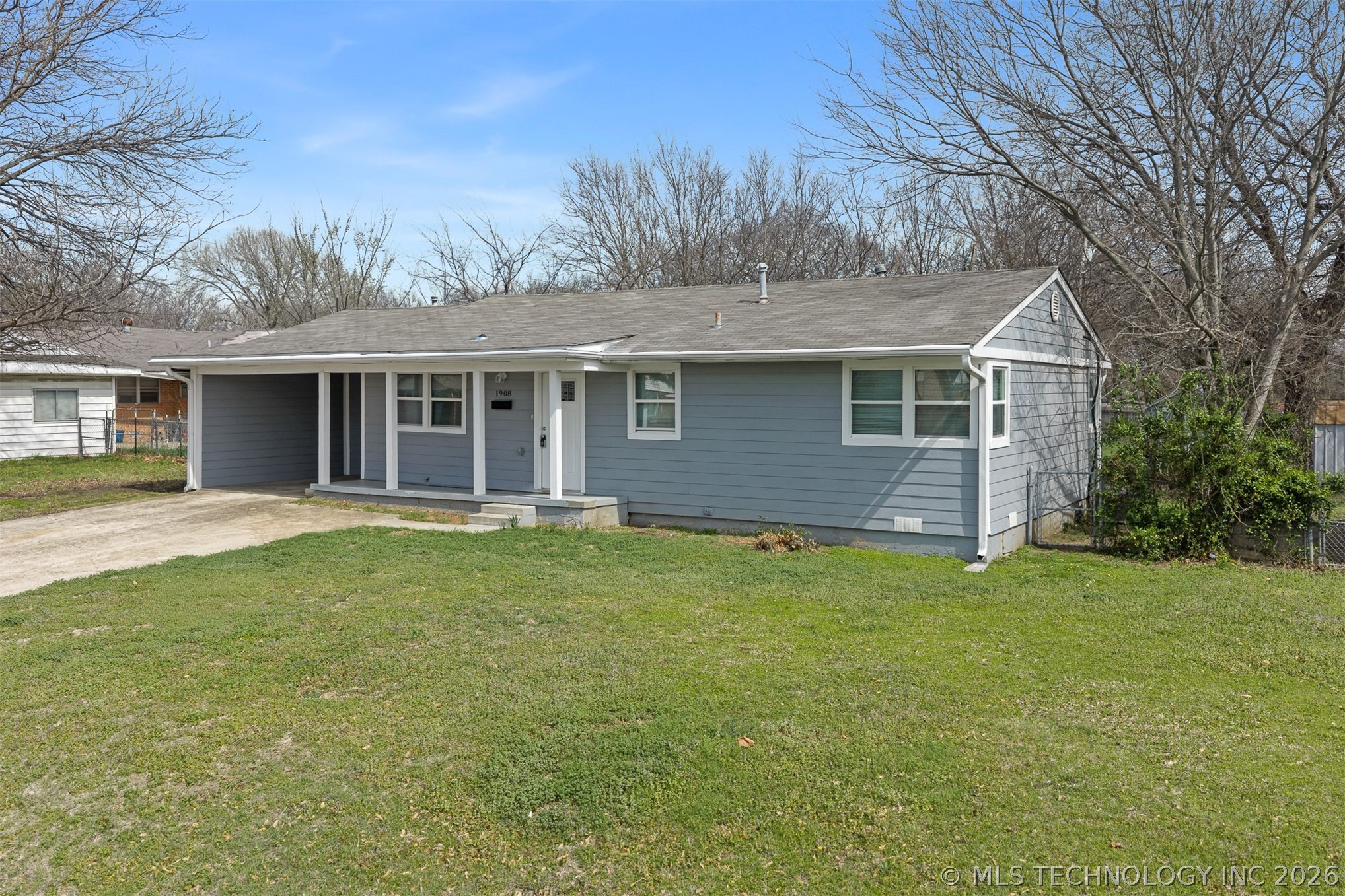 1908 Choctaw Avenue Property Photo 3
