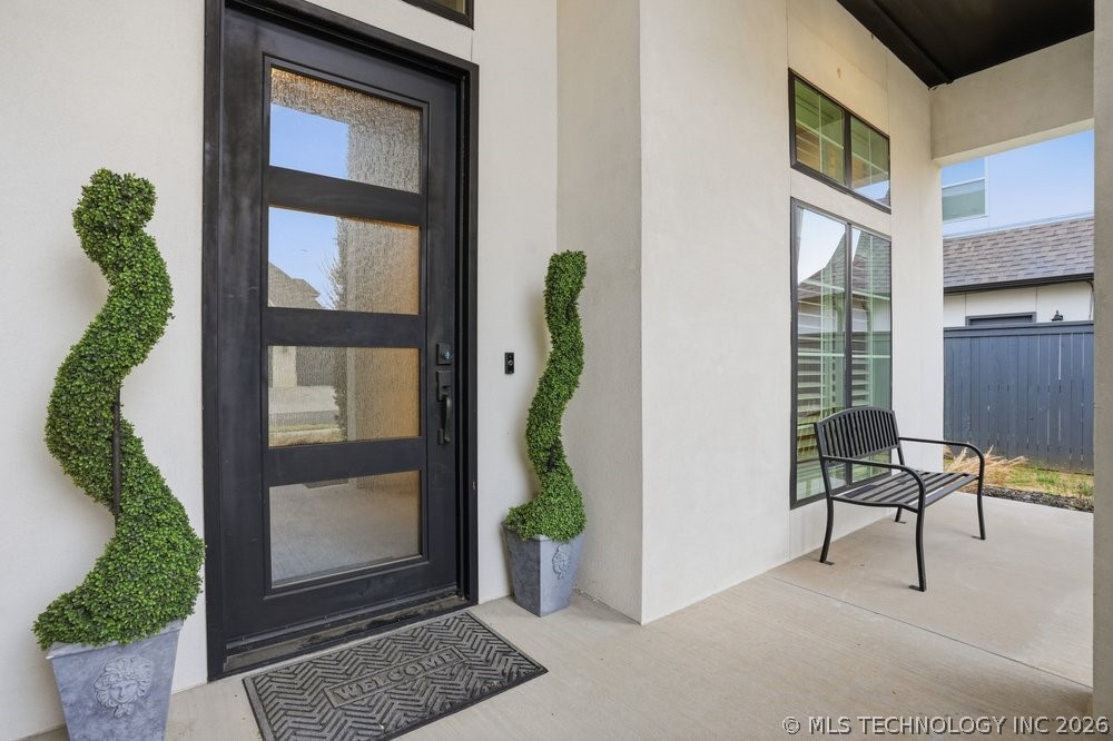 12015 S Urbana Avenue Property Photo 3