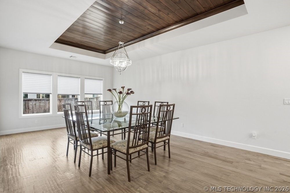 12015 S Urbana Avenue Property Photo 11