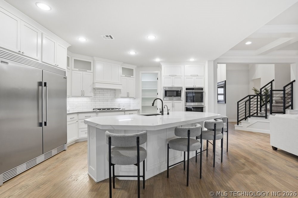 12015 S Urbana Avenue Property Photo 13