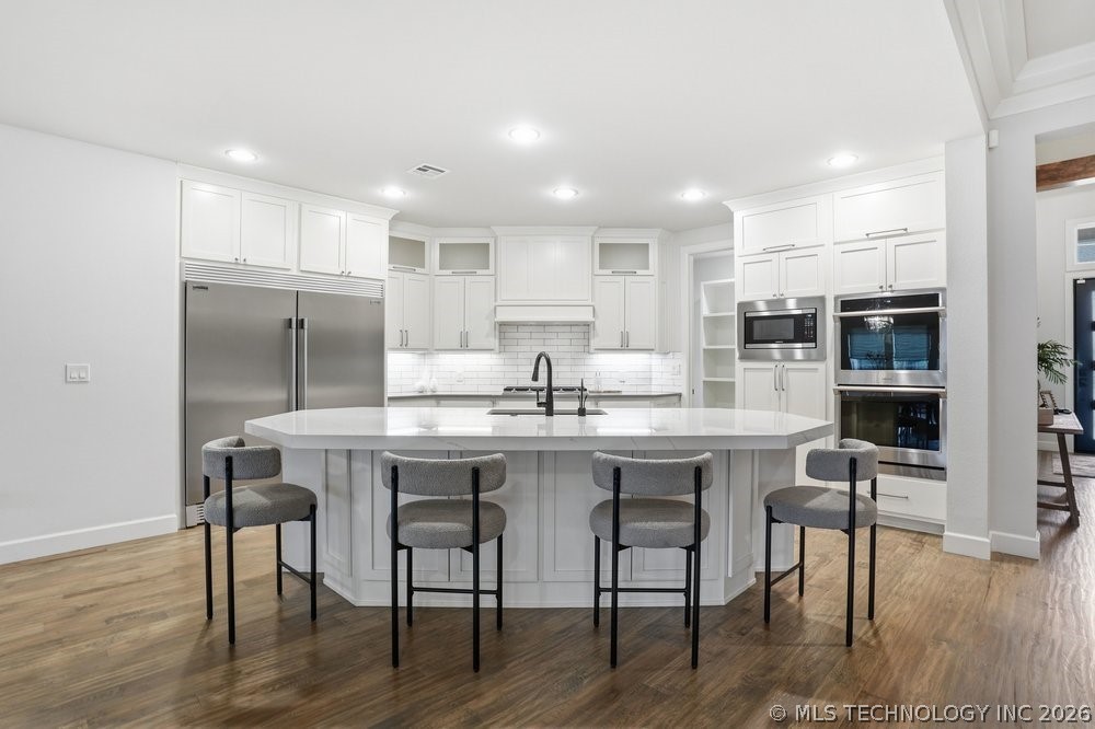 12015 S Urbana Avenue Property Photo 16