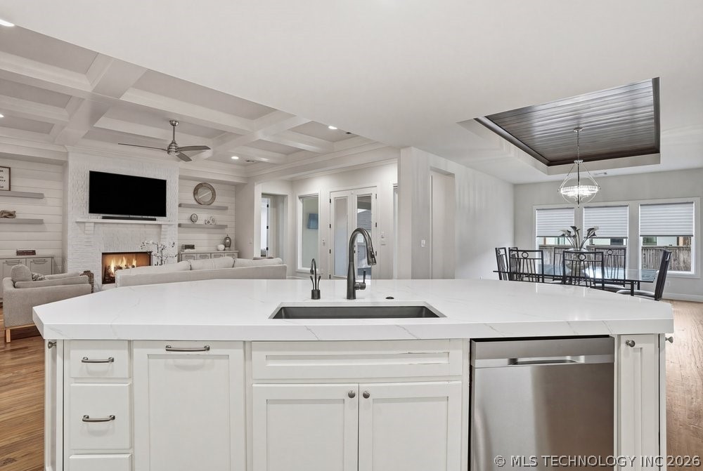12015 S Urbana Avenue Property Photo 18