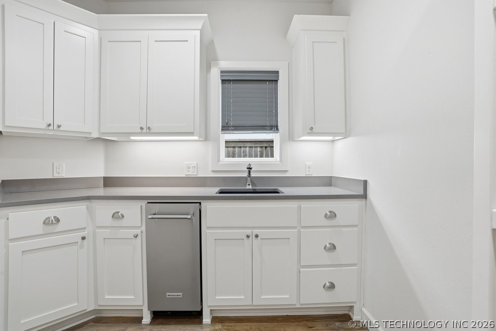 12015 S Urbana Avenue Property Photo 21