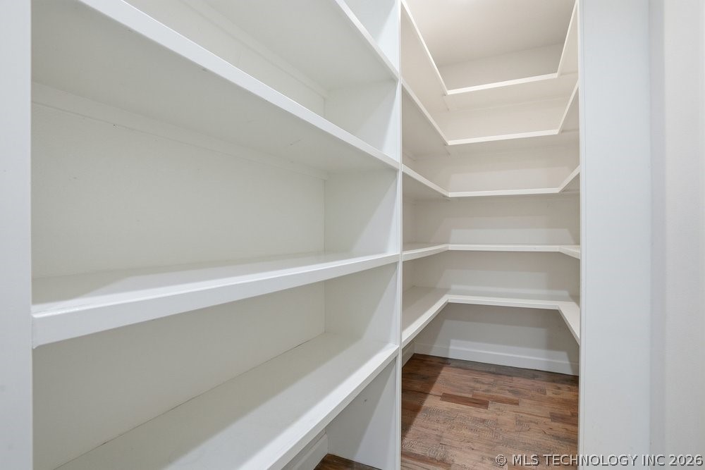 12015 S Urbana Avenue Property Photo 22