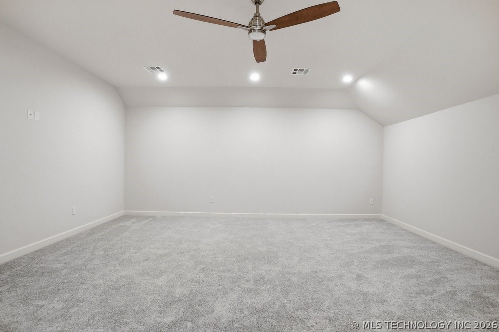 12015 S Urbana Avenue Property Photo 37