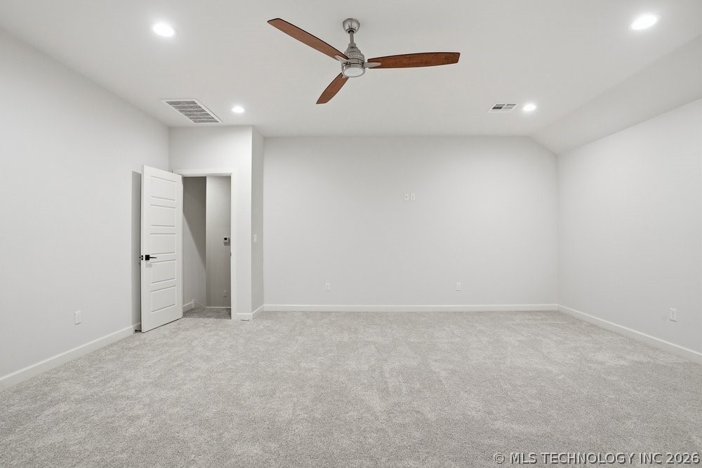 12015 S Urbana Avenue Property Photo 38