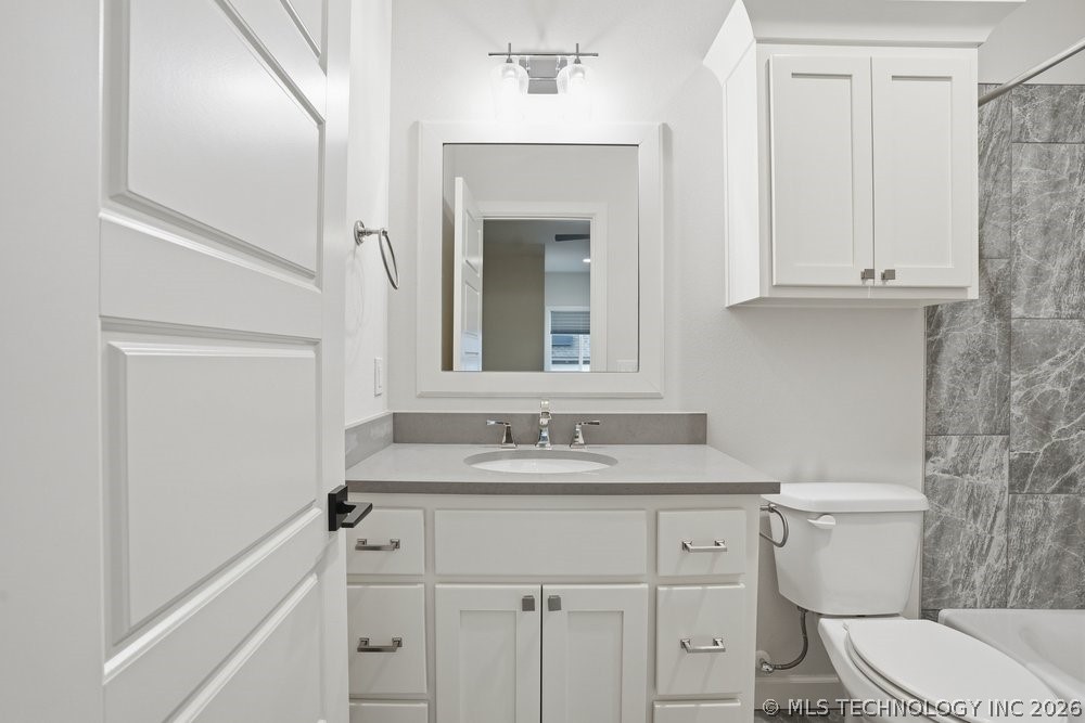 12015 S Urbana Avenue Property Photo 45