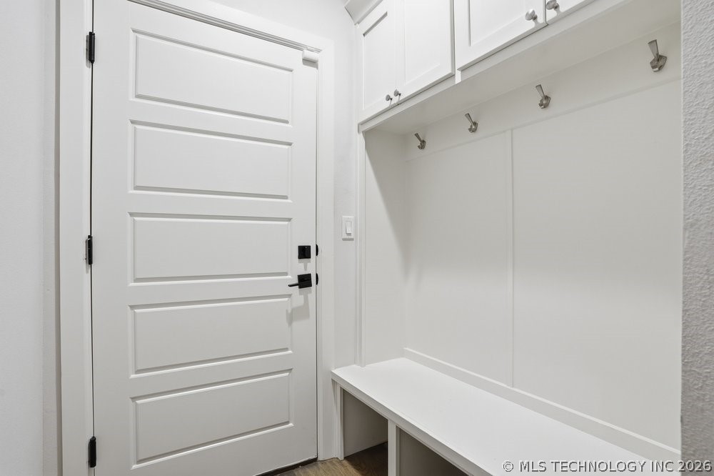 12015 S Urbana Avenue Property Photo 47