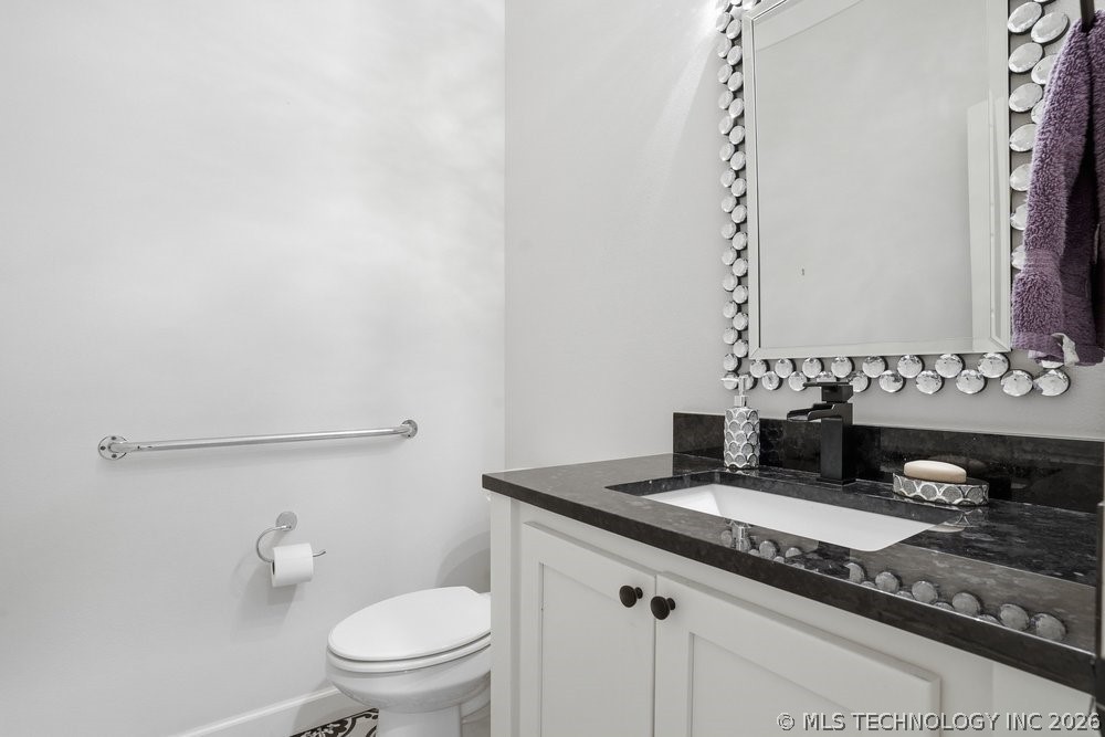 12015 S Urbana Avenue Property Photo 48
