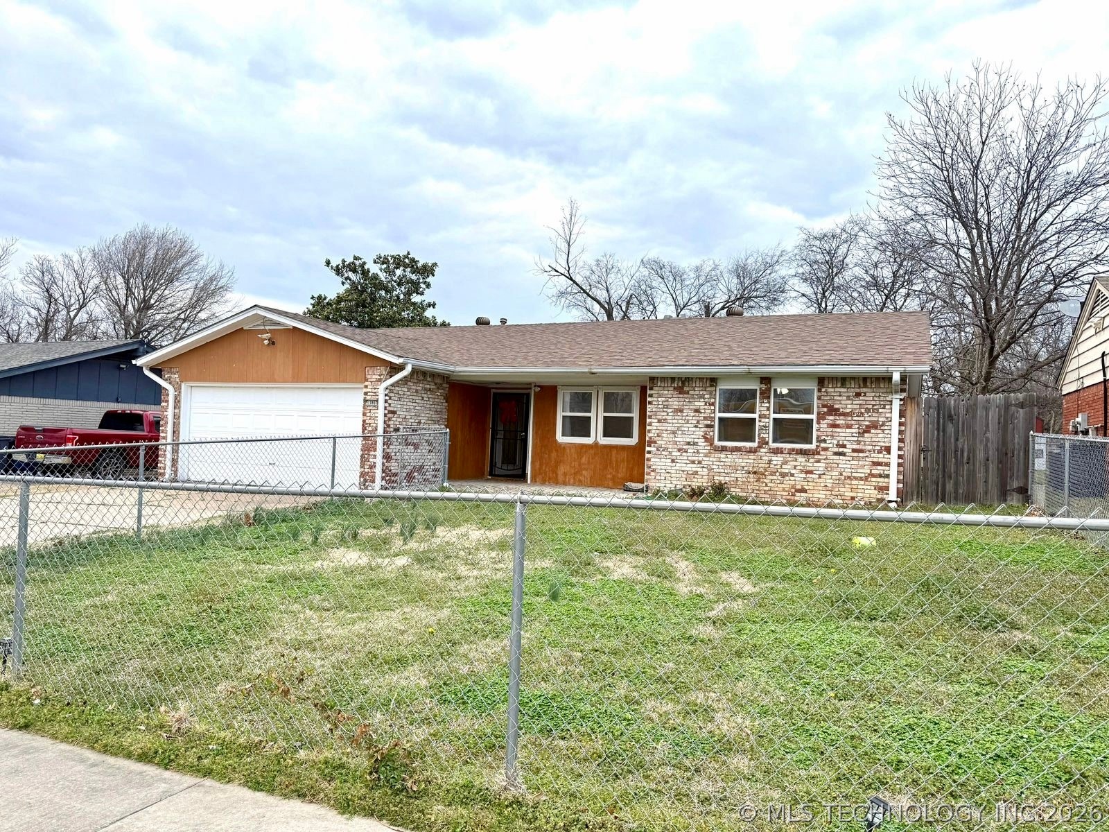 11807 E 15th Street Property Photo 1