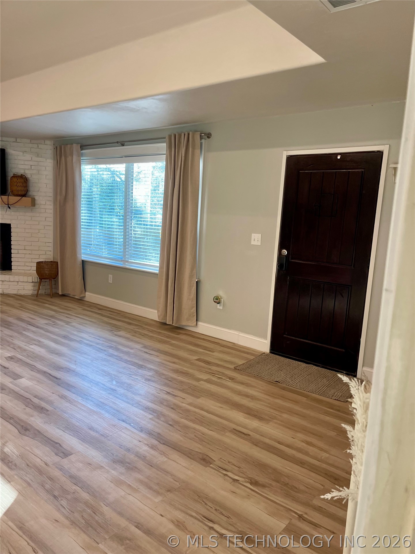 893 Vernon Road Property Photo 14