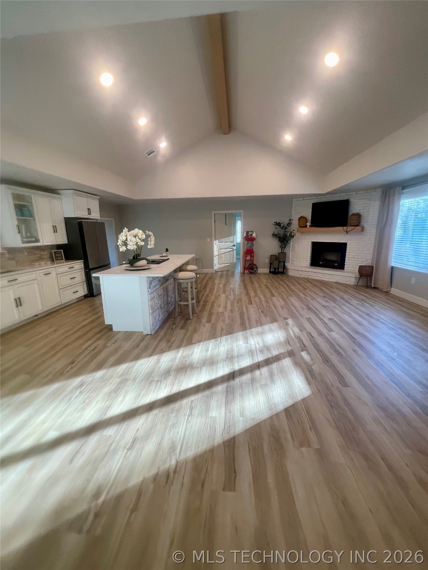 893 Vernon Road Property Photo 15