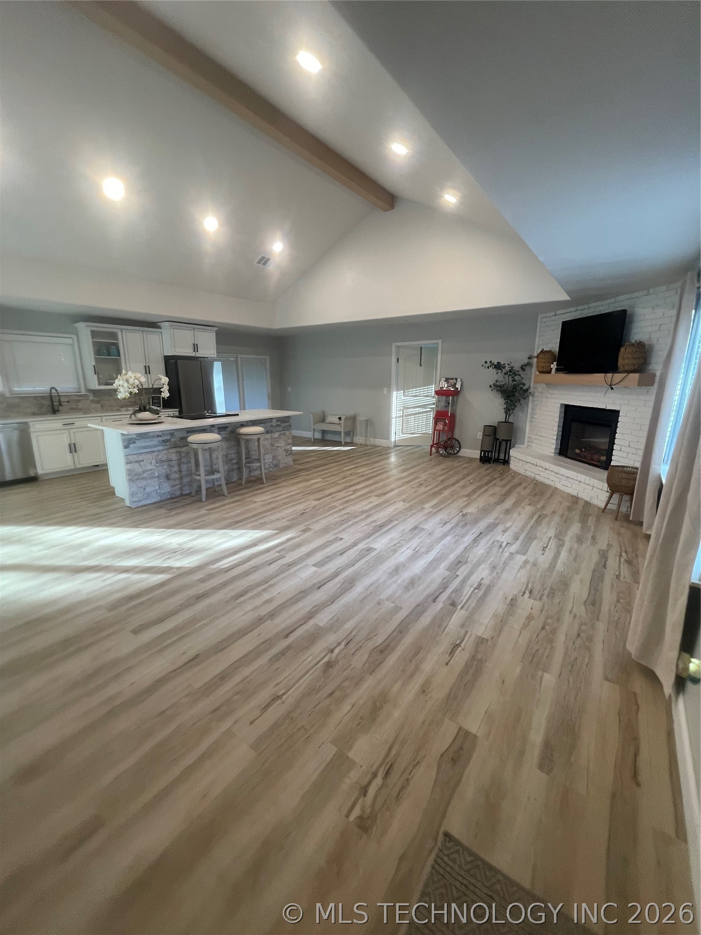 893 Vernon Road Property Photo 33