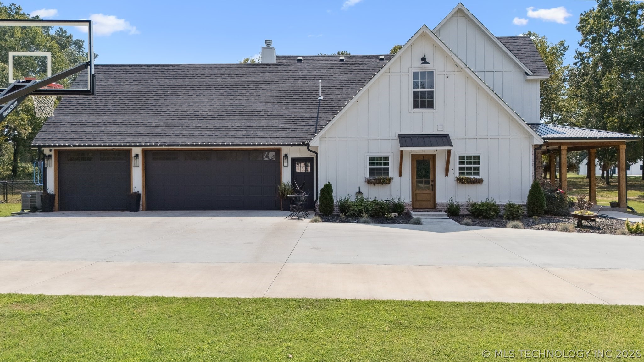 900 N 4389 Lane Property Photo 45
