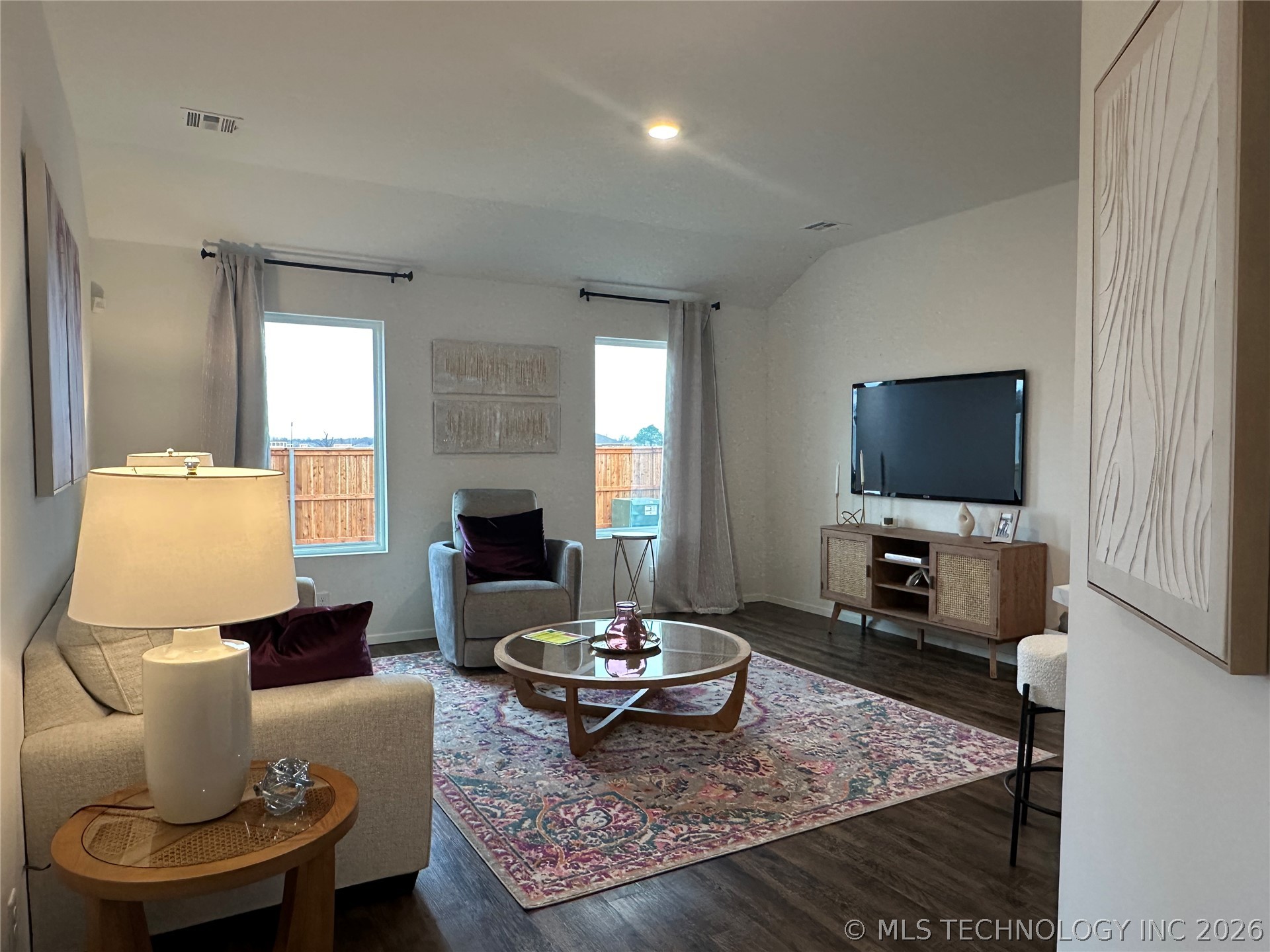 15711 Draft Street Property Photo 4