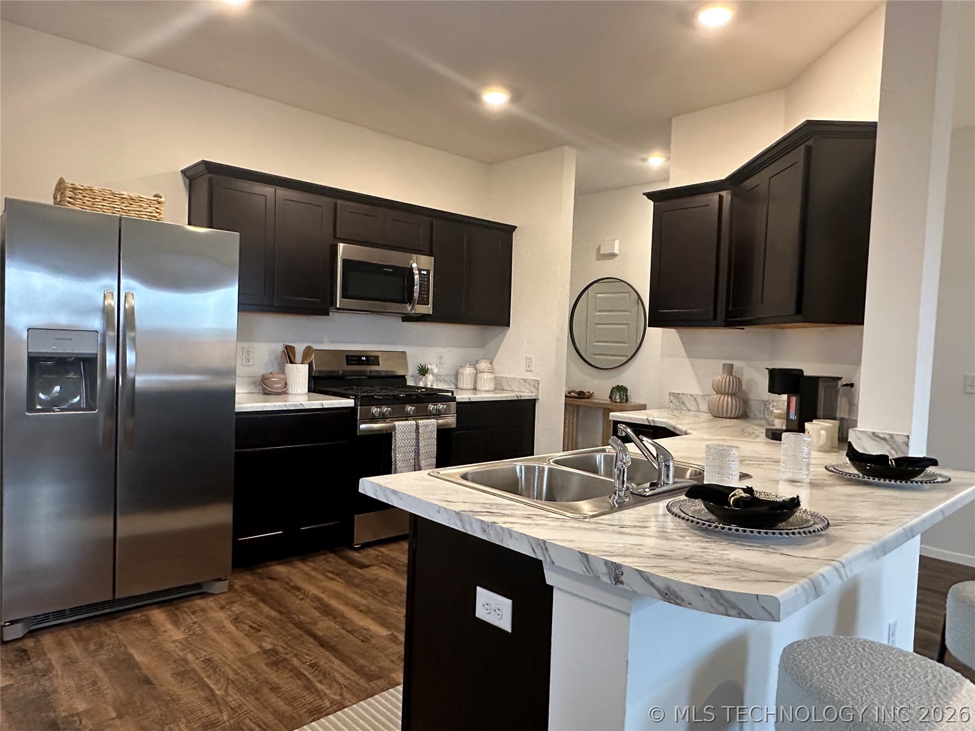 15711 Draft Street Property Photo 5