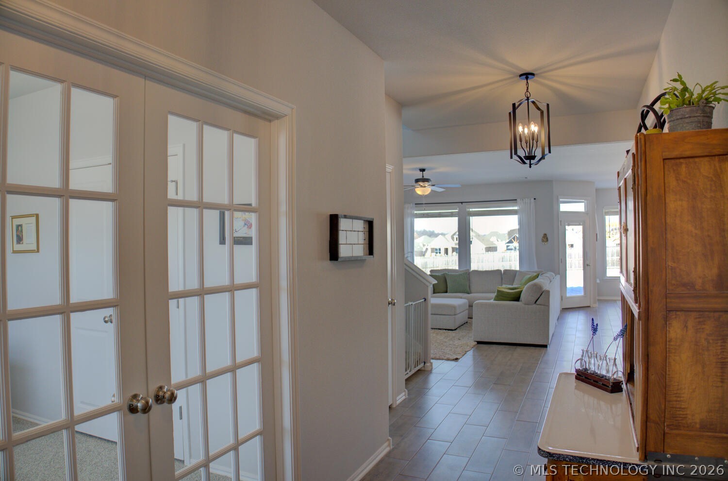 814 Honolulu Place Property Photo 5