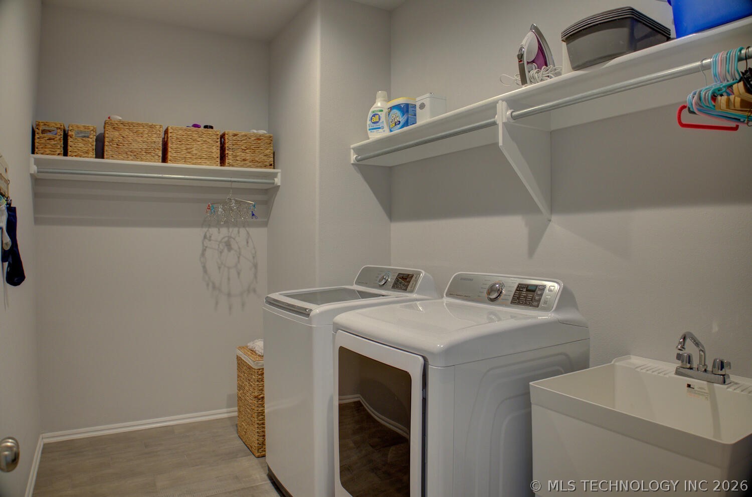 814 Honolulu Place Property Photo 31