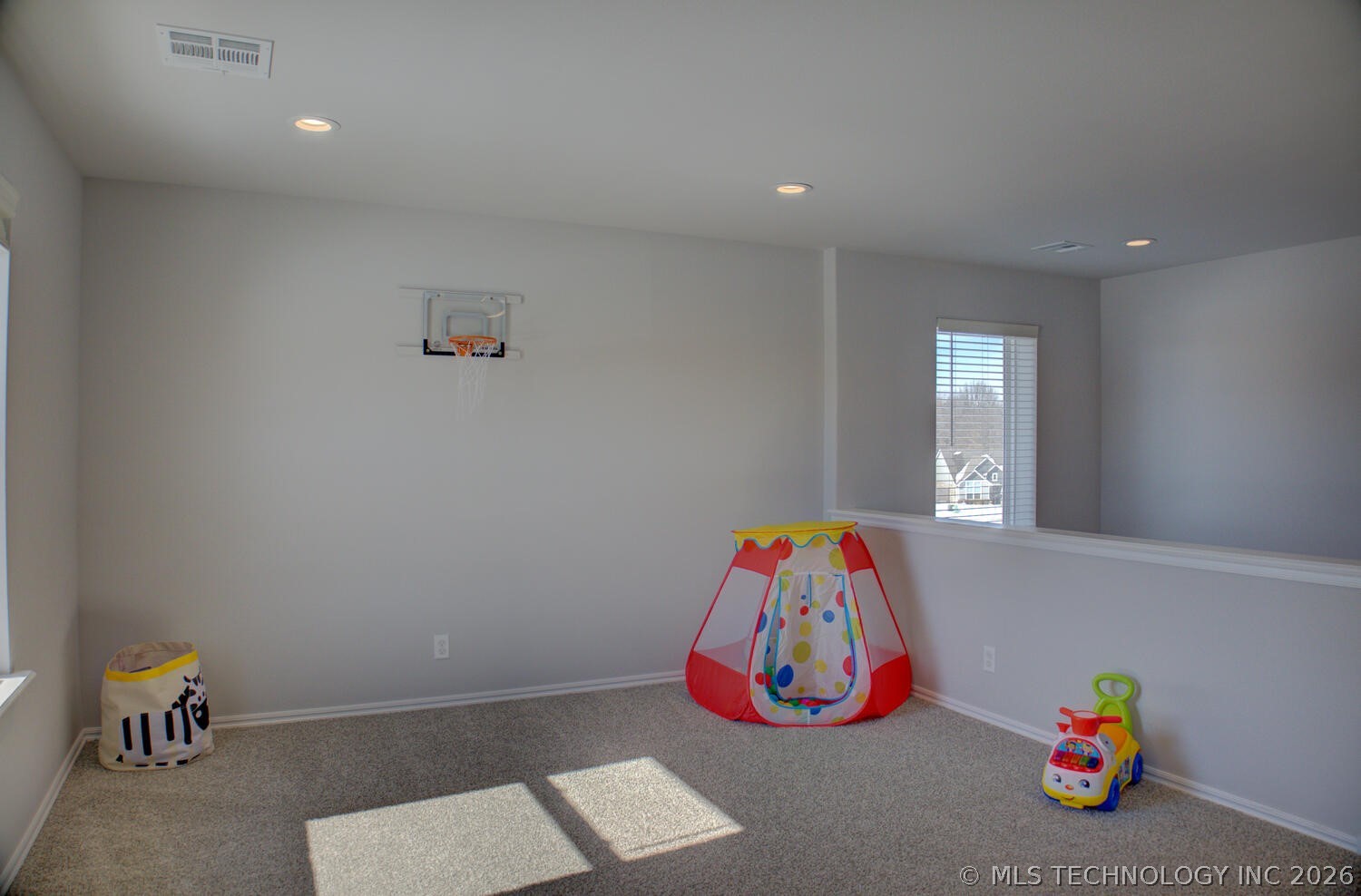 814 Honolulu Place Property Photo 43