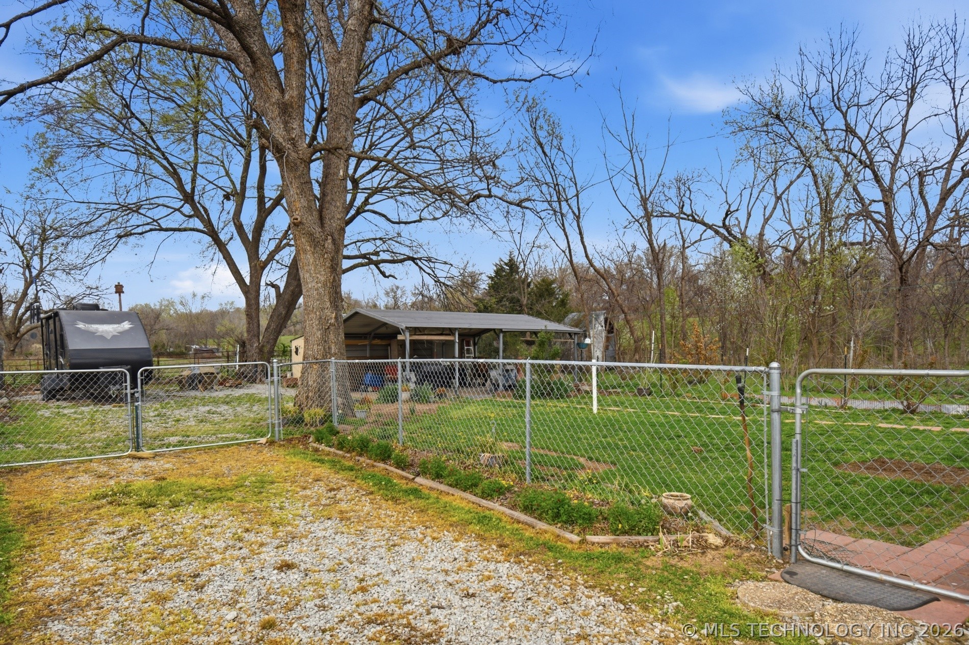 14 N 50th West Avenue Property Photo 32
