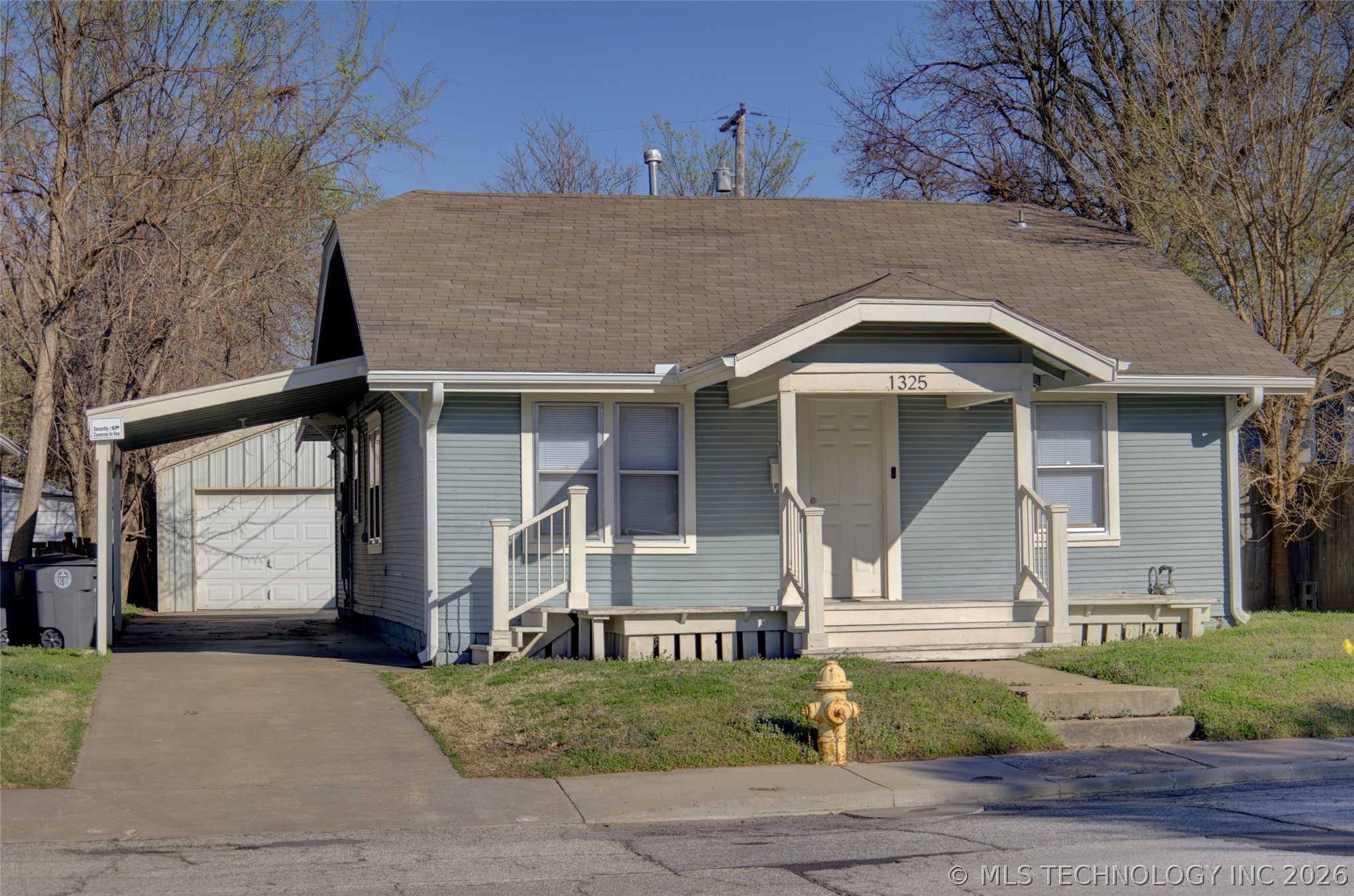 1325 S Delaware Avenue Property Photo 1