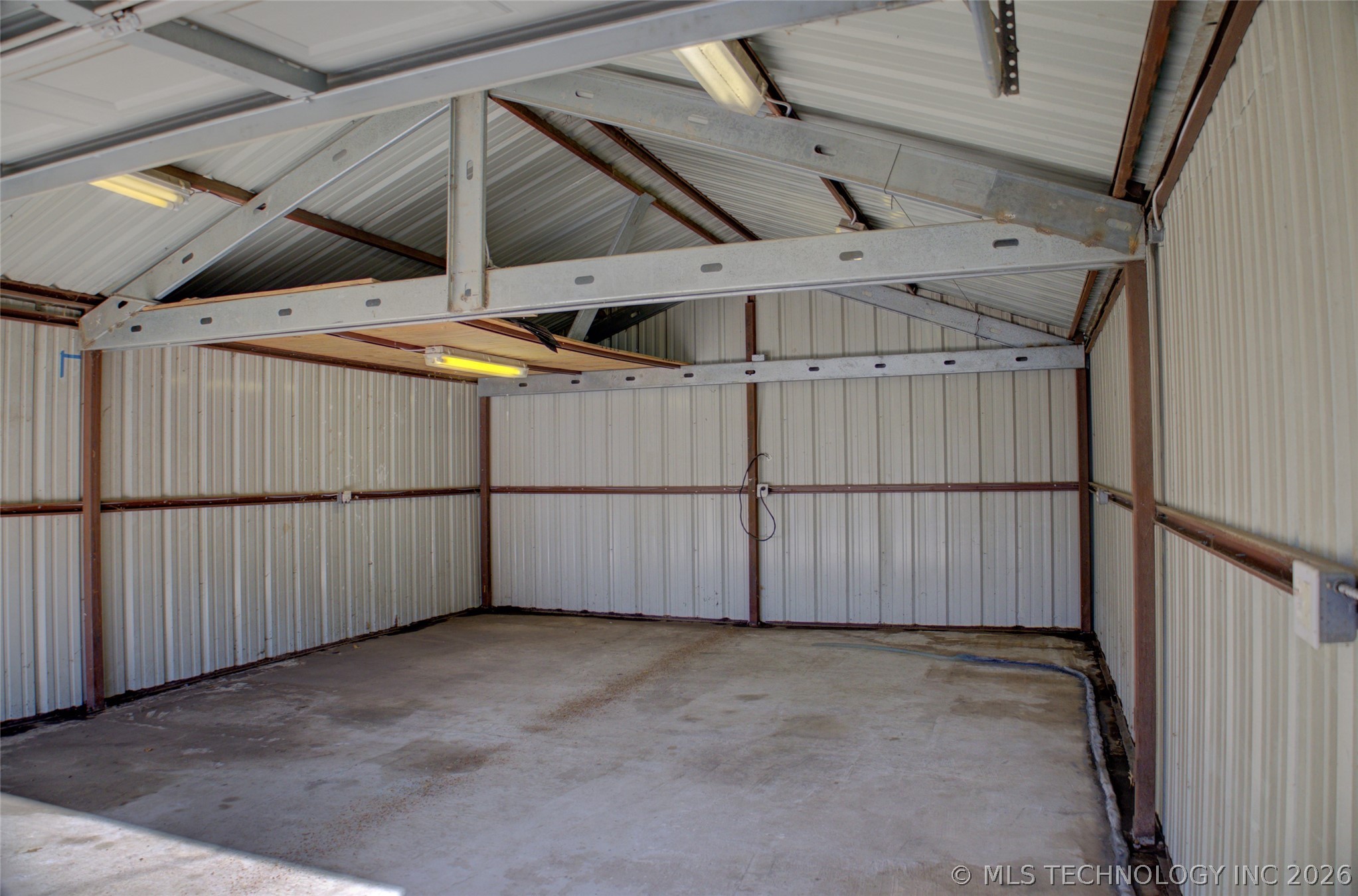 1325 S Delaware Avenue Property Photo 46