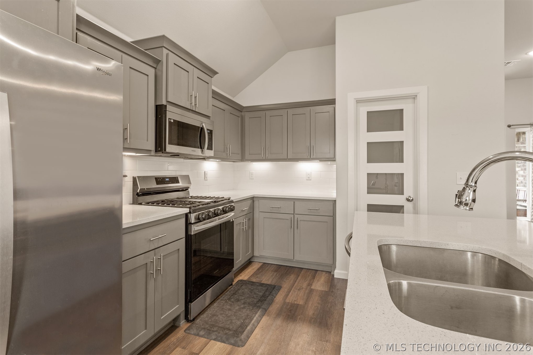10930 S 274th East Avenue Property Photo 12
