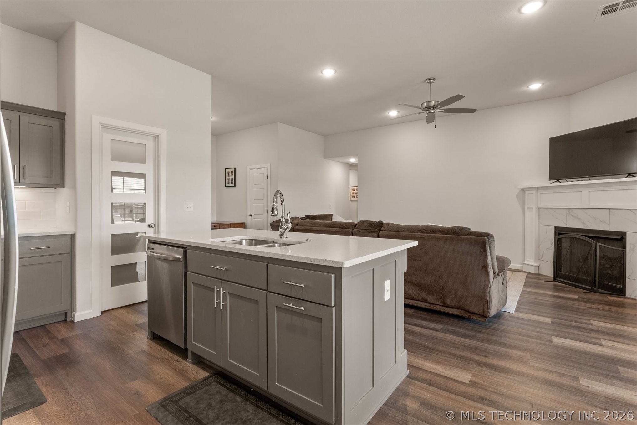 10930 S 274th East Avenue Property Photo 14