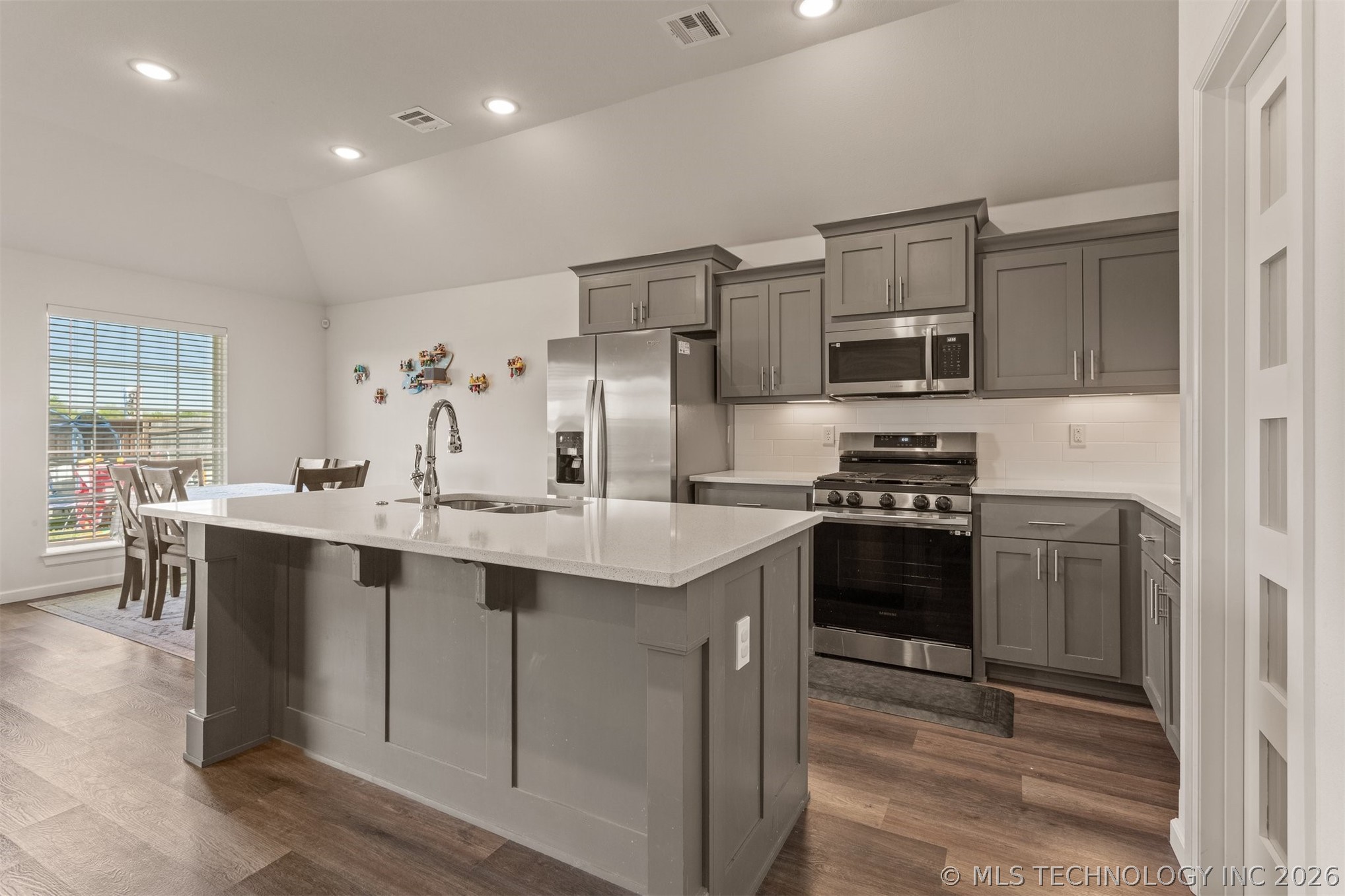 10930 S 274th East Avenue Property Photo 16
