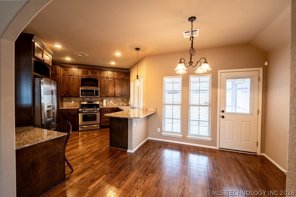 18838 E 47th Street Property Photo 8