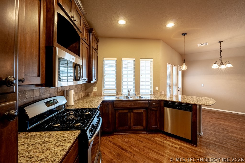 18838 E 47th Street Property Photo 11