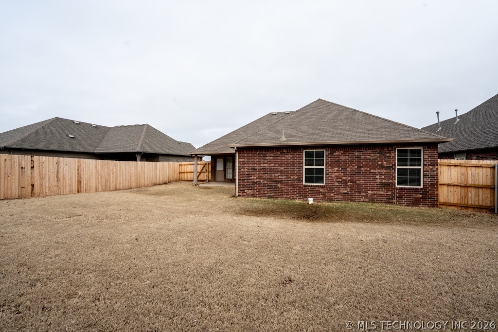 18838 E 47th Street Property Photo 27