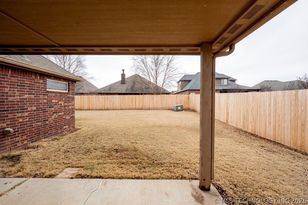 18838 E 47th Street Property Photo 28