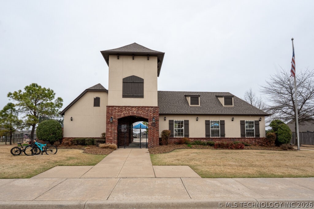 18838 E 47th Street Property Photo 29
