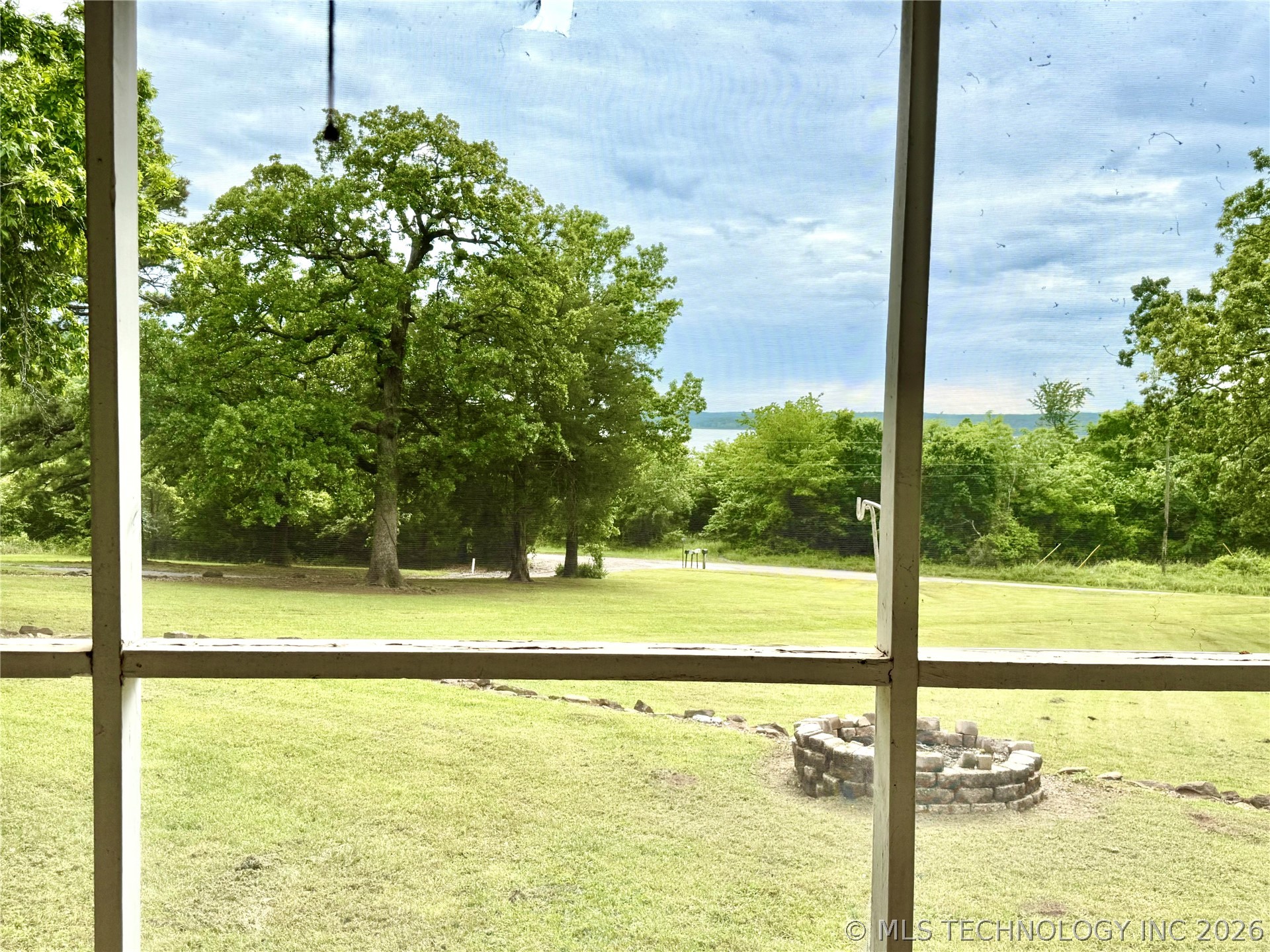 19442 W 929 Property Photo 18