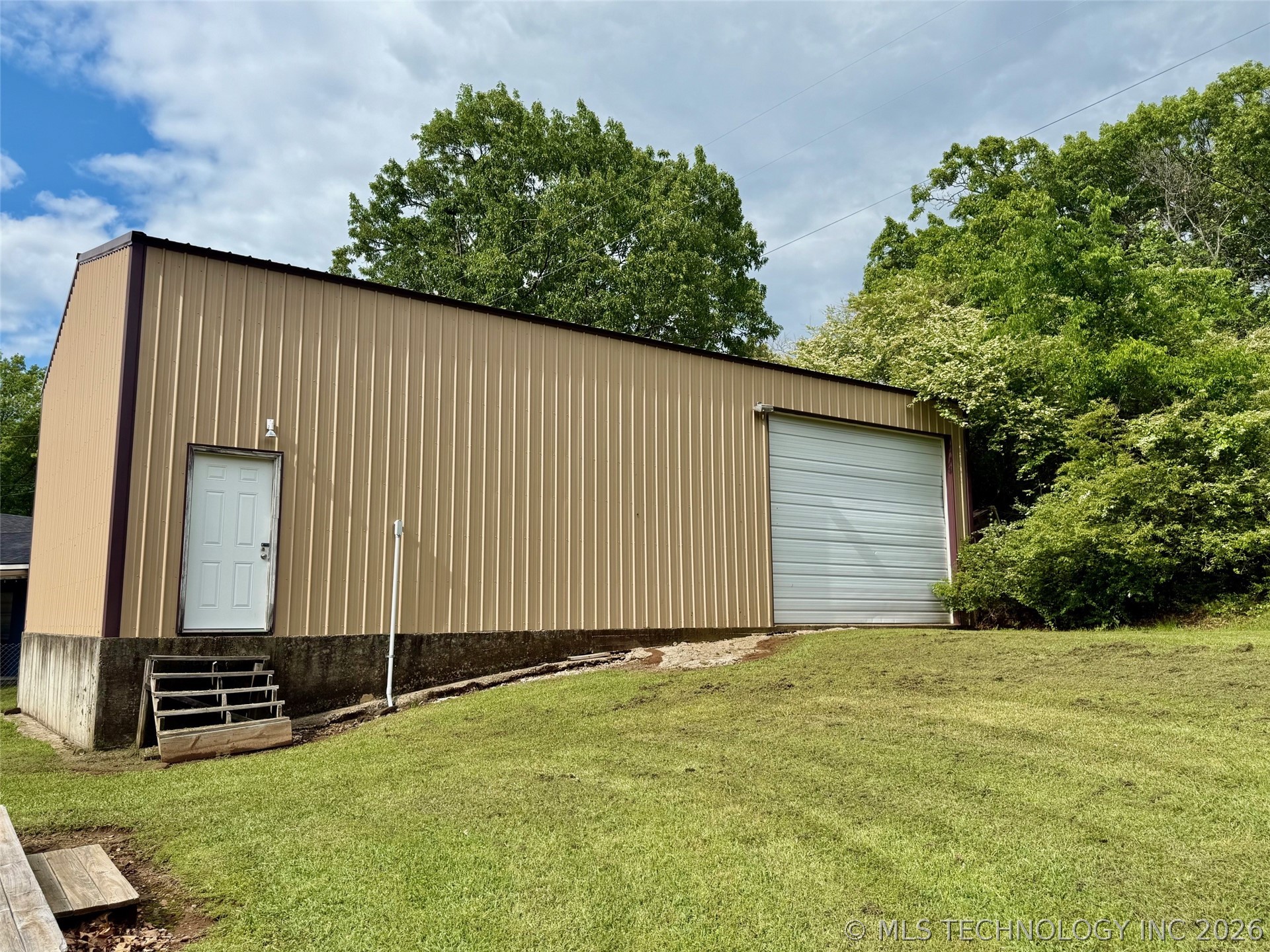19442 W 929 Property Photo 21