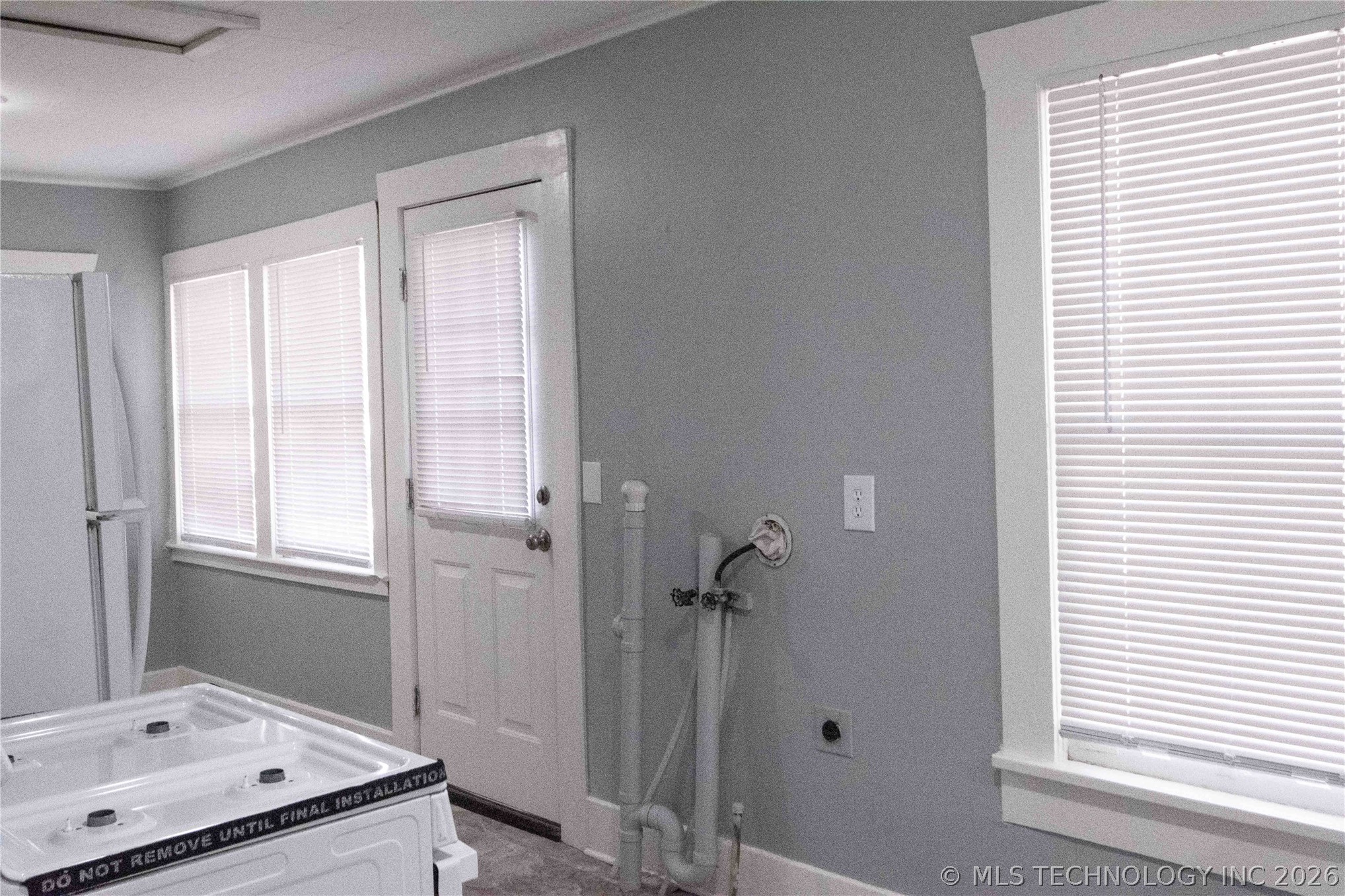 2219 W 41st Street Property Photo 5
