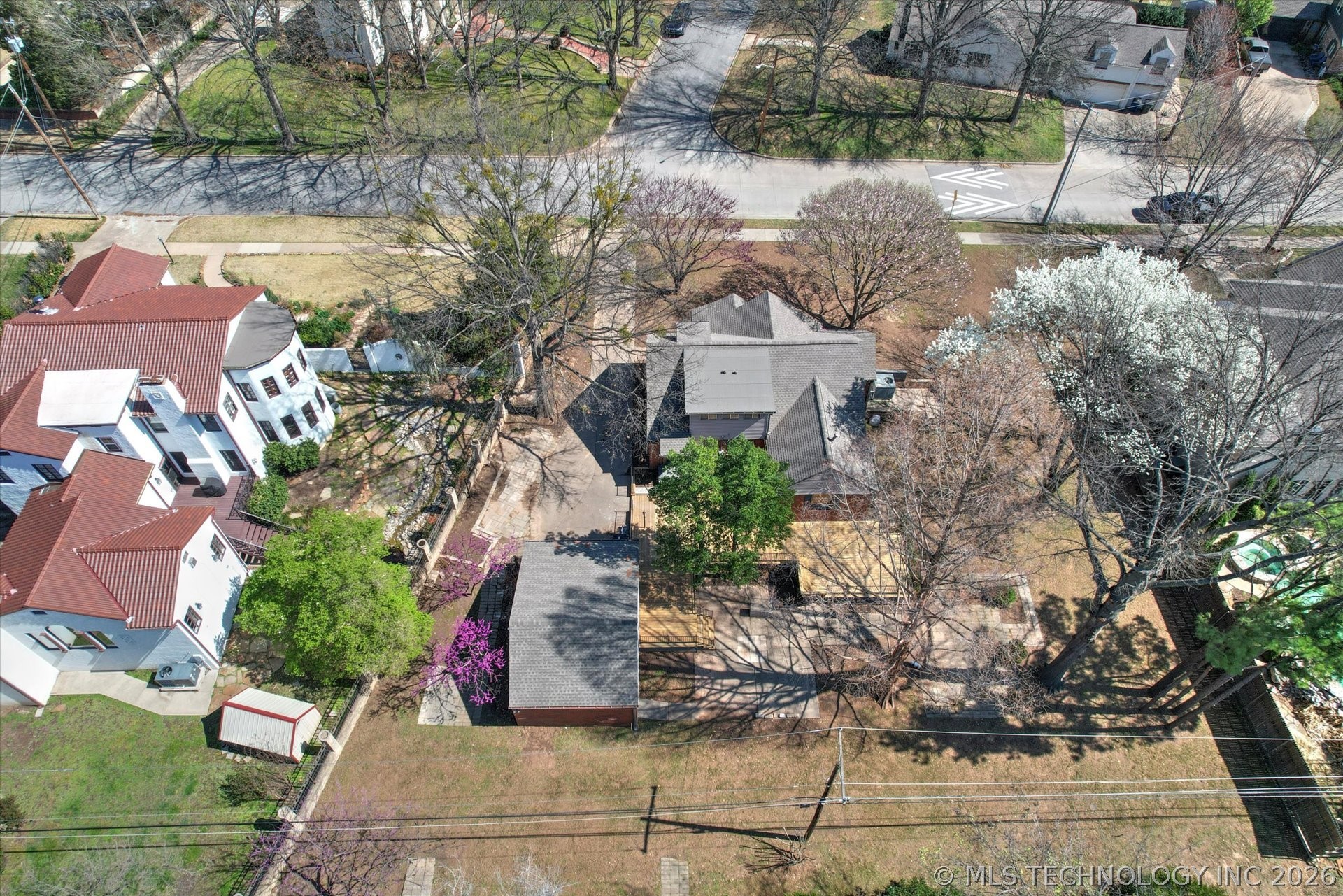 2428 S Cincinnati Avenue Property Photo 4