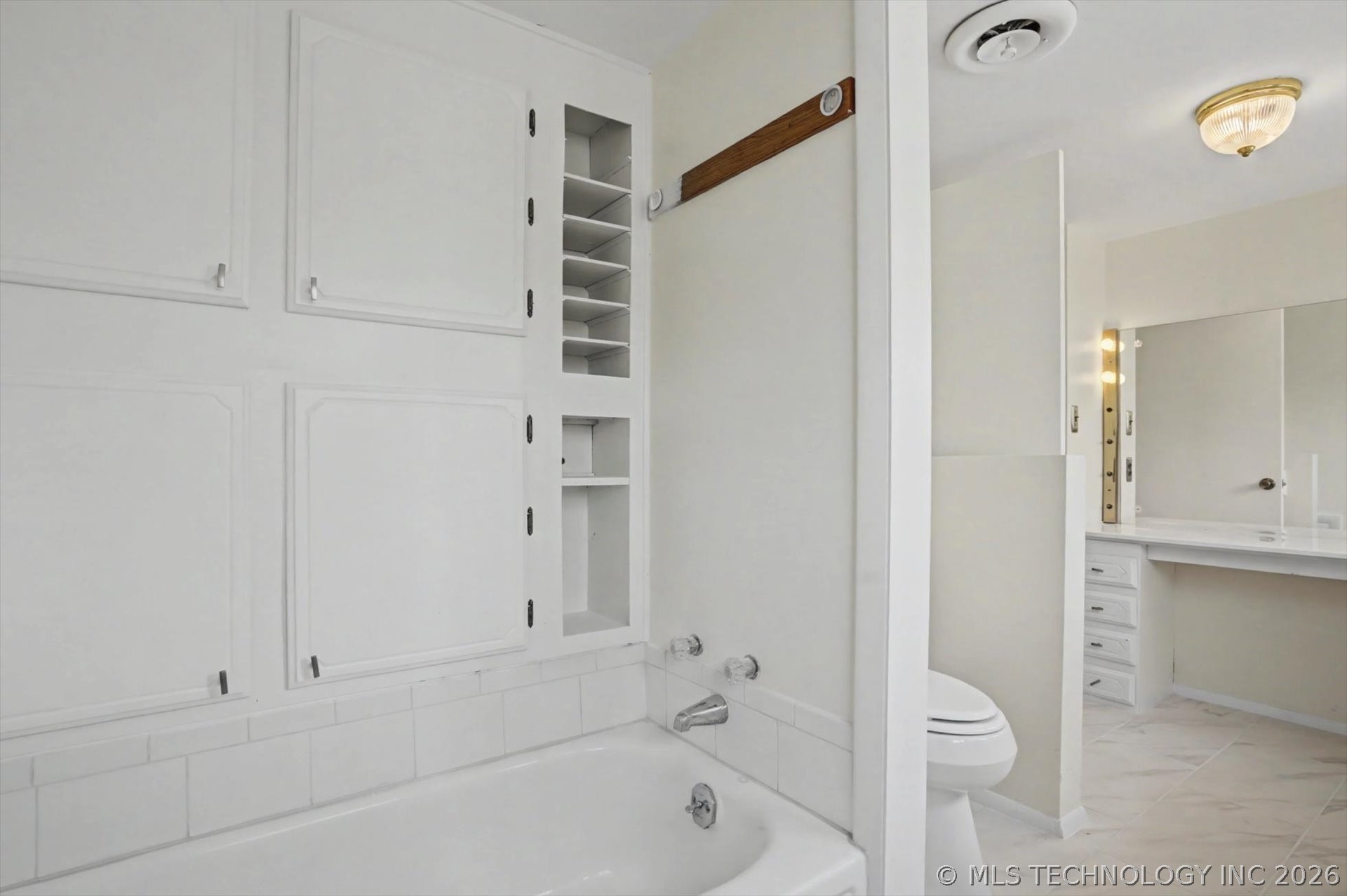 2428 S Cincinnati Avenue Property Photo 30