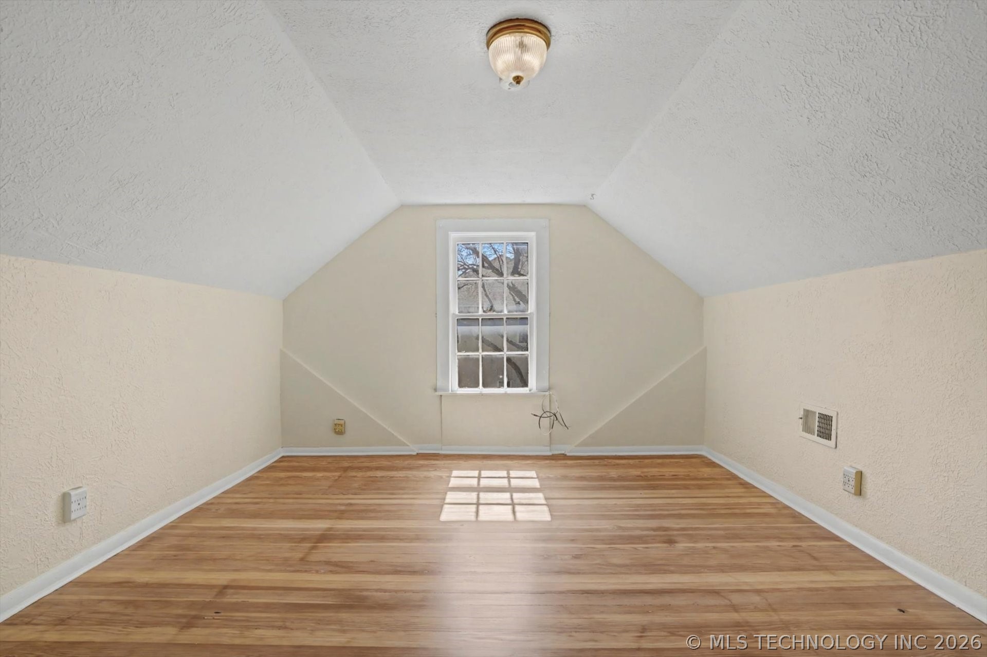 2428 S Cincinnati Avenue Property Photo 31
