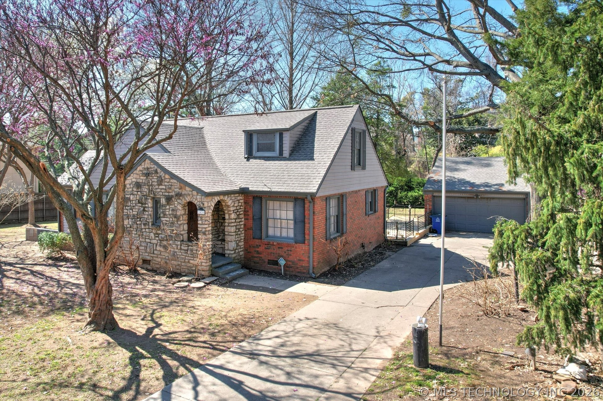 2428 S Cincinnati Avenue Property Photo 41