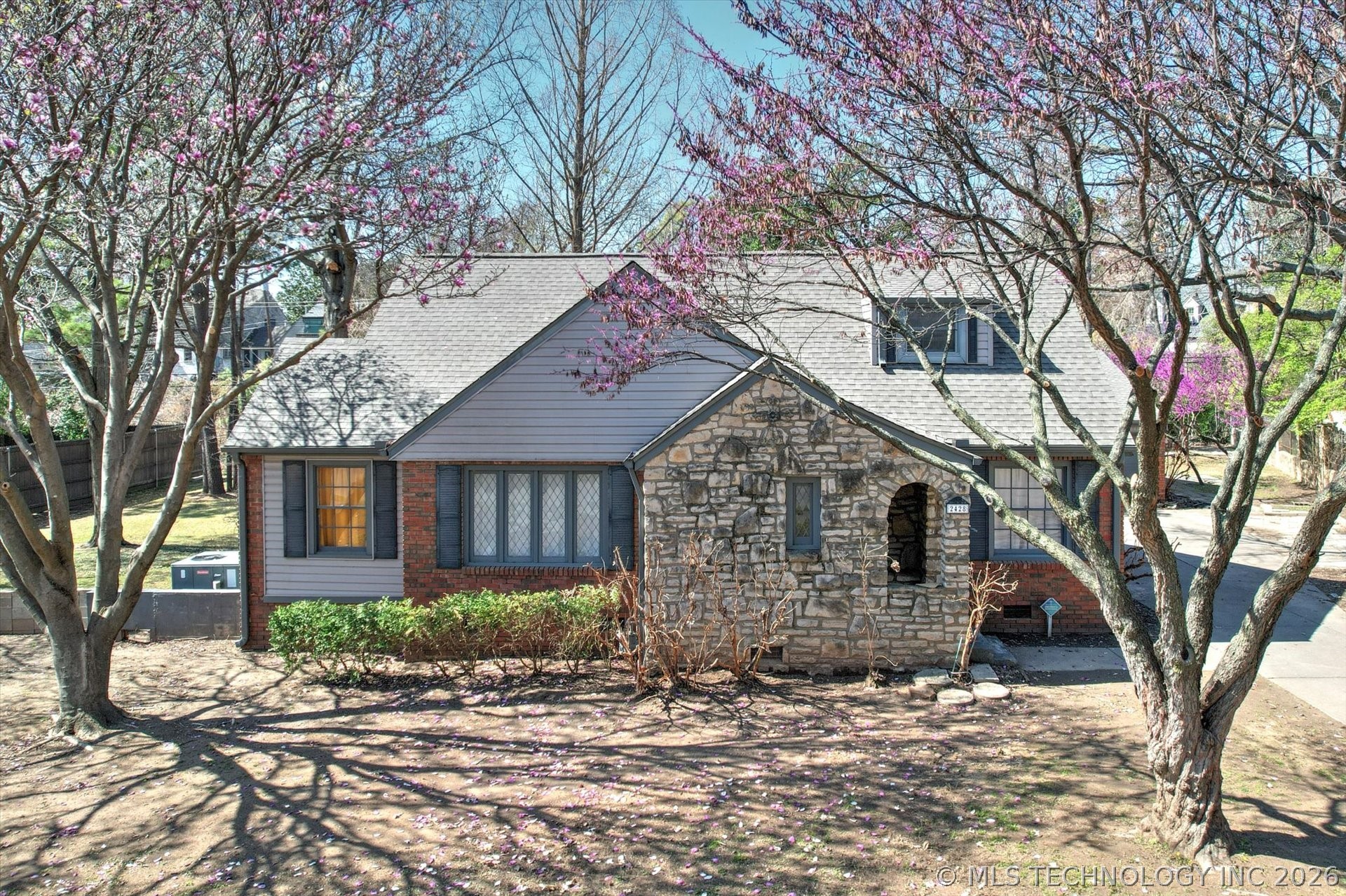 2428 S Cincinnati Avenue Property Photo 42