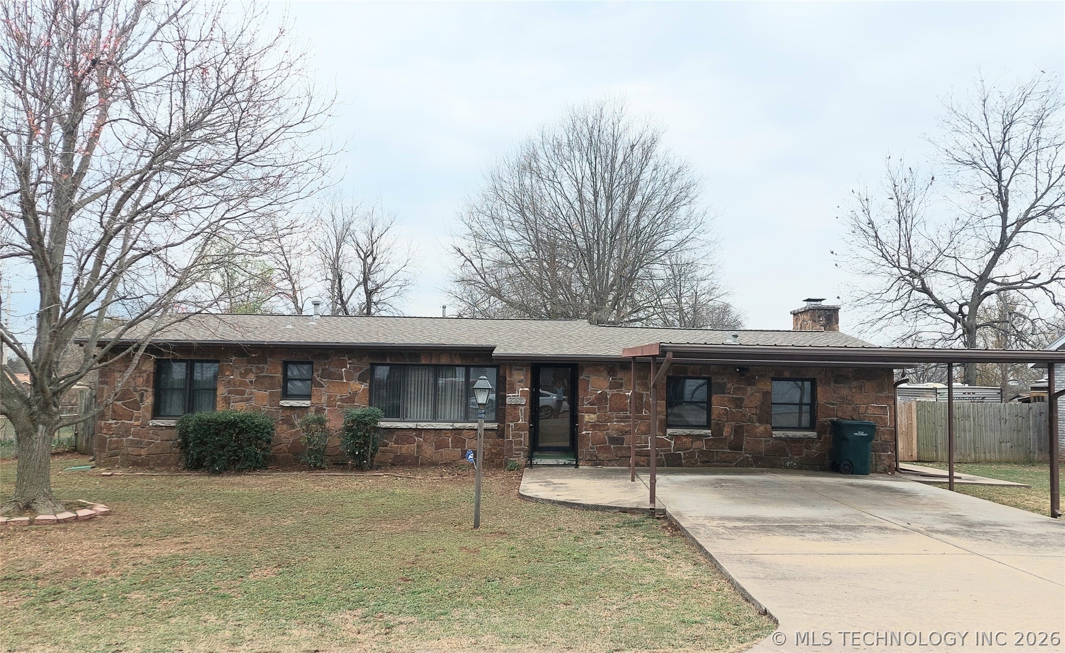 502 W 43rd Street Property Photo 28